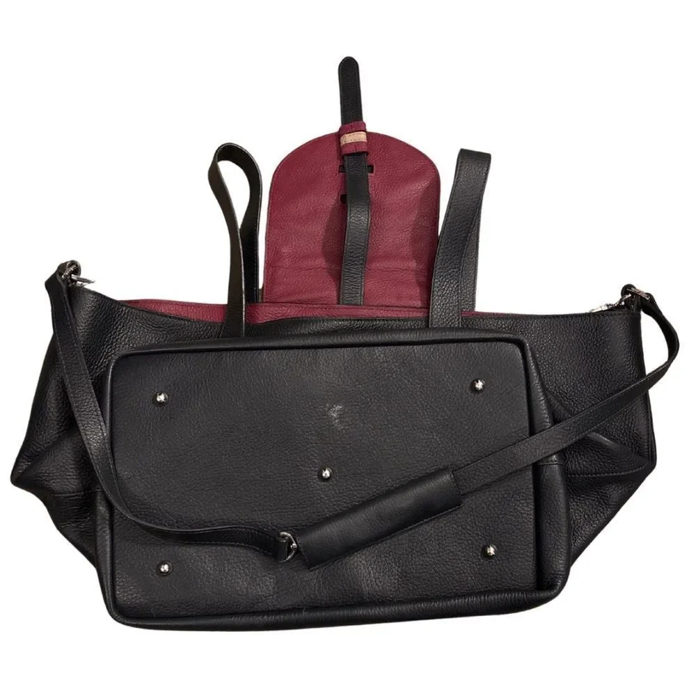 Meli Melo Thela Medium in Black with Burgundy Interior Rare Color Combo